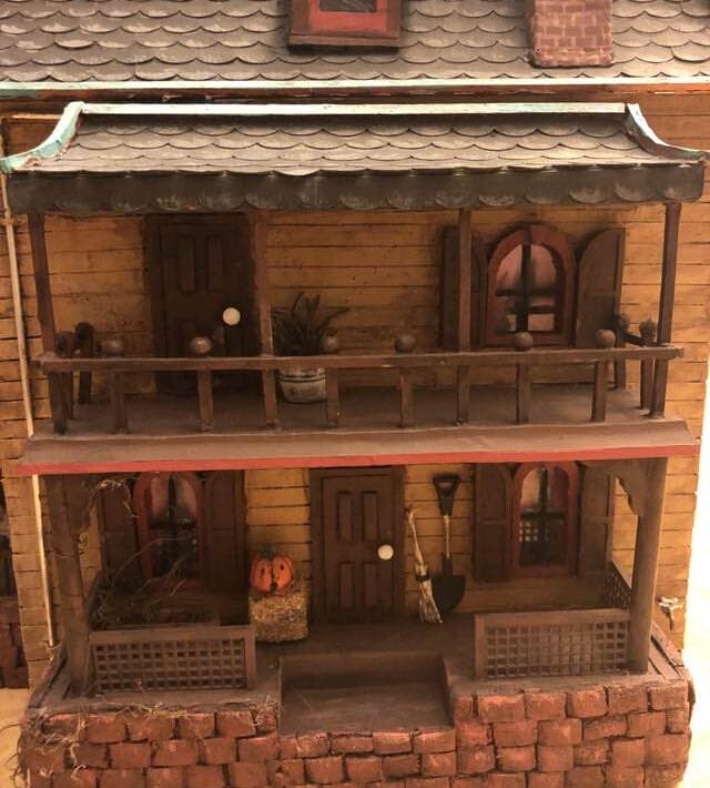 Victorian haunted house model