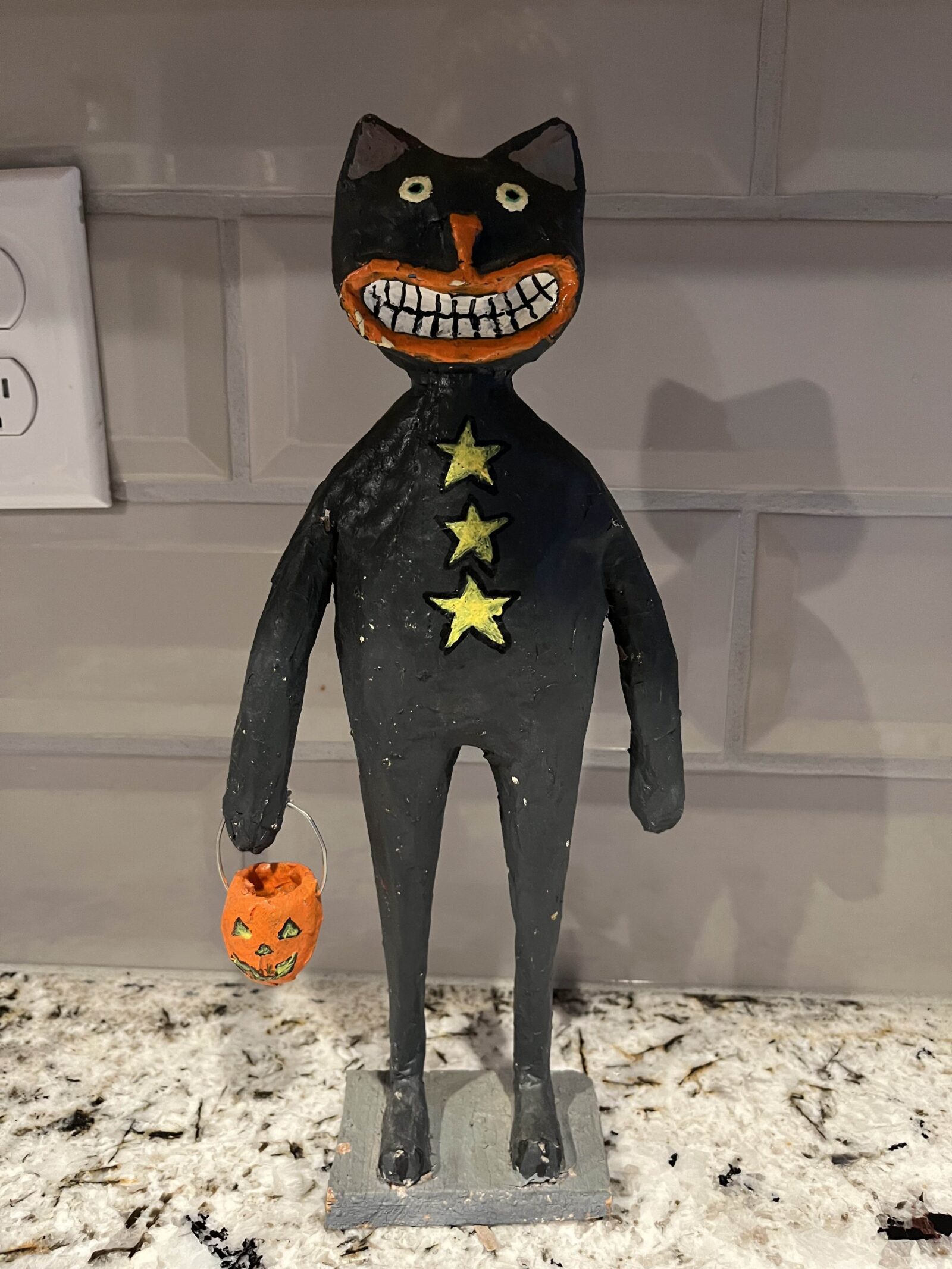 Grinning cat Halloween decoration